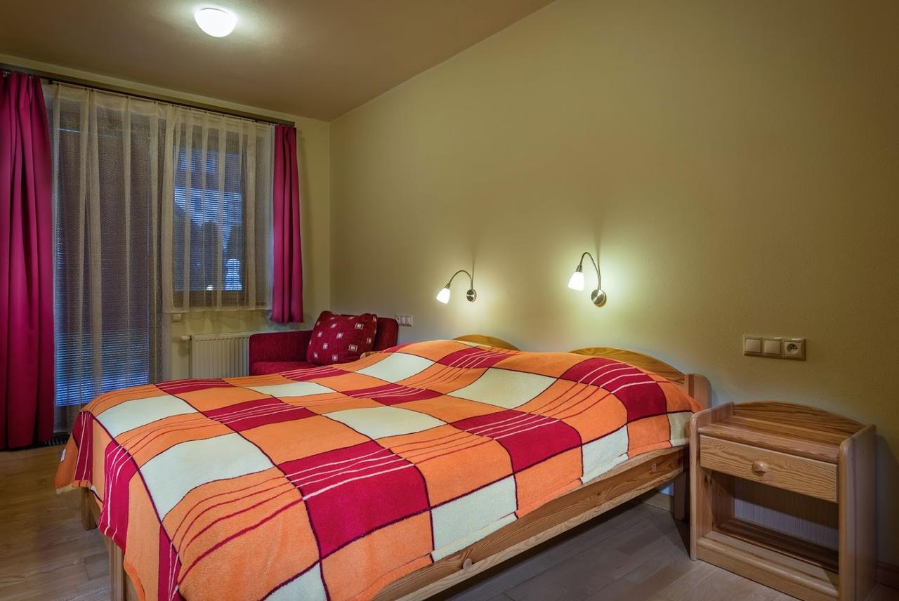 Guest House Privat Pod Lesom Pavcina Lehota  Exterior photo