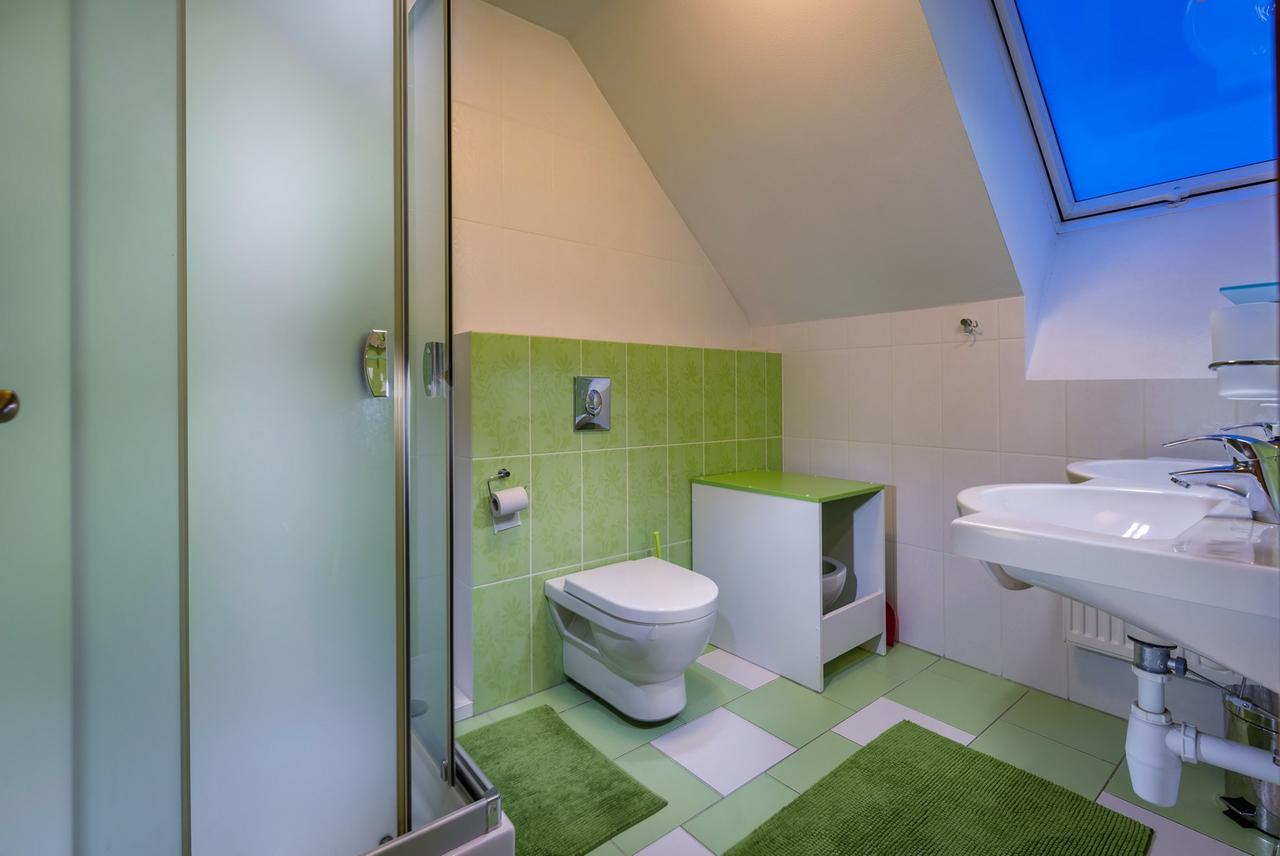 Guest House Privat Pod Lesom Pavcina Lehota  Exterior photo
